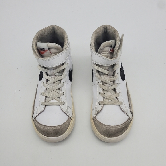 Nike BLAZER MID' 77 Sneakers Youth Kid's Sz 13.5C White Black Shoes DA4086-102 - Picture 2 of 11